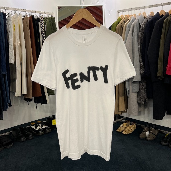 [우먼스] [S] FENTY BEAUTY by 리한나 반팔티셔츠 7971 여자티셔츠